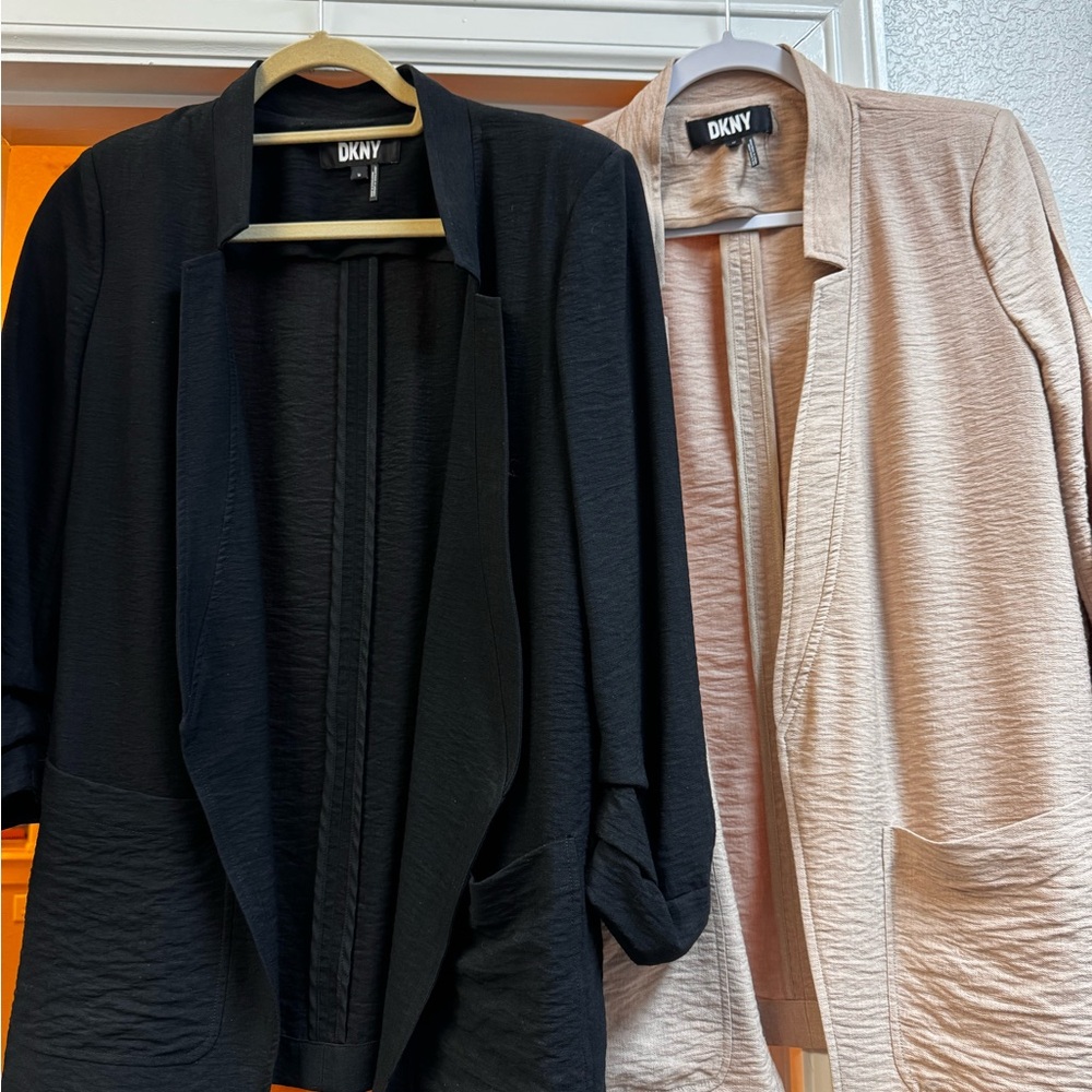 DKNY Black and Cream scrunched sleeve blazers